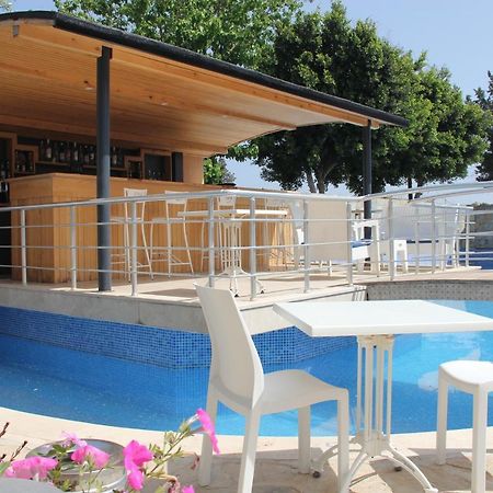 Orion Hotel Битез Экстерьер фото