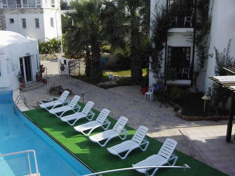 Orion Hotel Битез Экстерьер фото